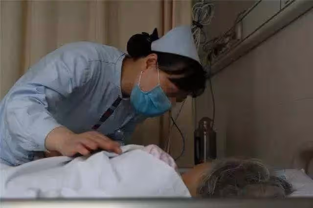 分得富二代老公家產,全家人喜笑顏開,我卻打了弟弟一耳光!