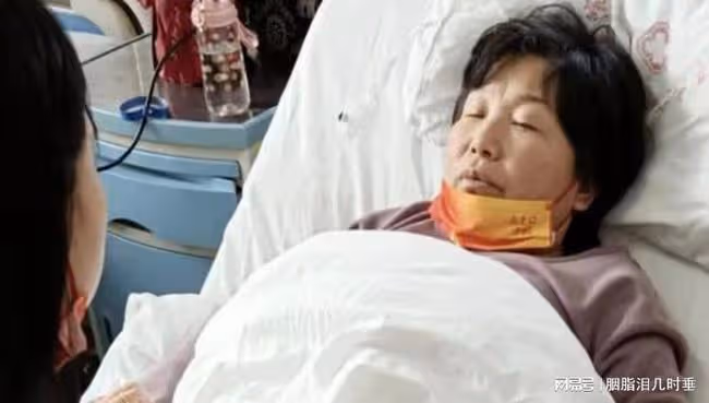 鬧掰了?親婆婆杜新枝生病住院,兒媳婦熊磊卻選擇曬出菊花引熱議