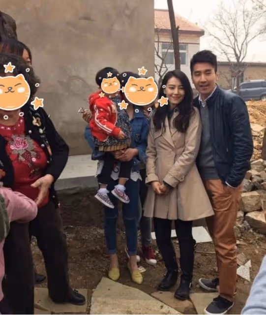 高圓圓帶趙又廷回河北老家,現場照片曝光,這狀態太好了吧?