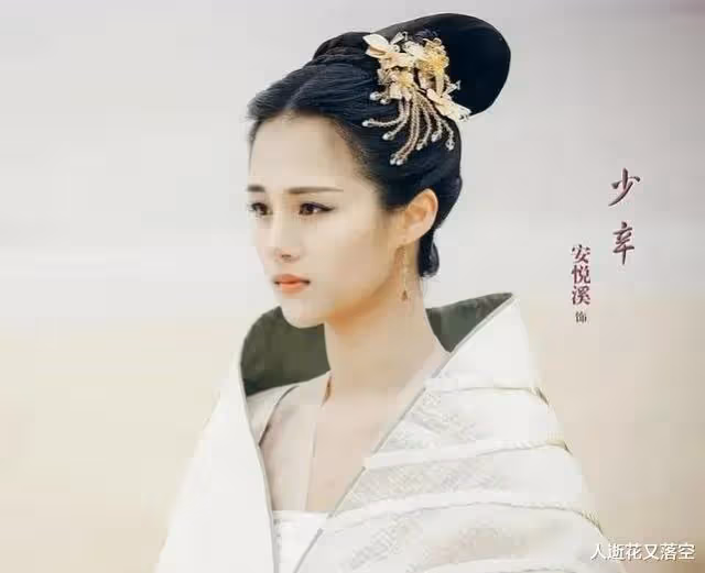 還記得《花千骨》中的糖寶嗎?古靈精怪的她擺脫少女標籤了嗎?