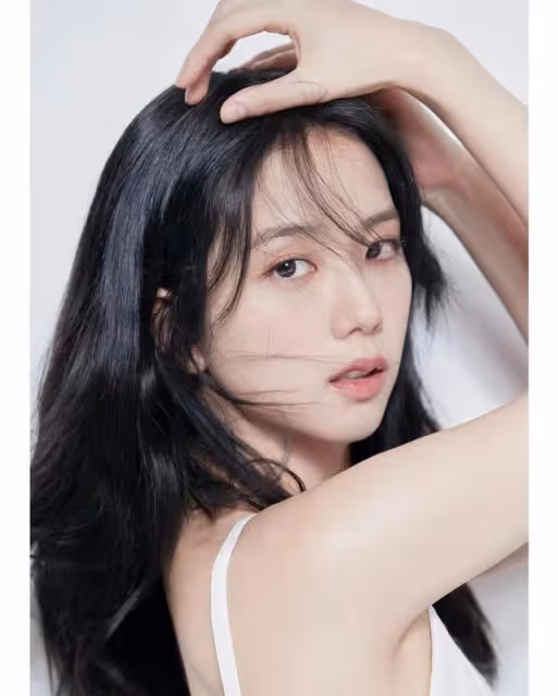 雪滴花抵制活動再升級,金珍妮朴彩英受牽連,金智秀演員路或堵死