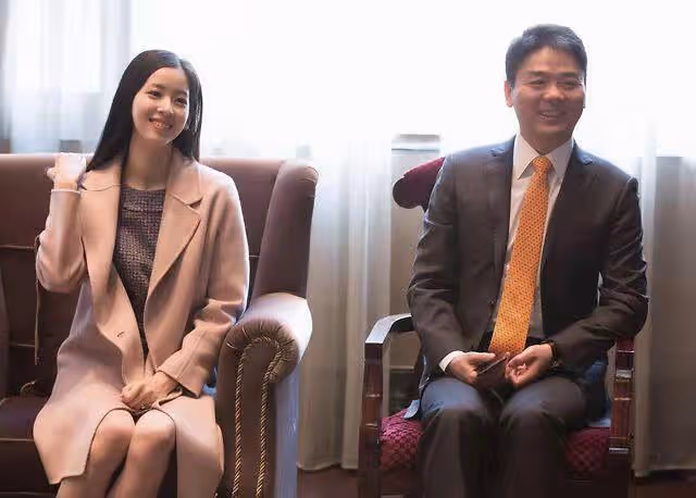 隱忍3年,將劉強東的人脈化為己用,章澤天的野心和手段太高明