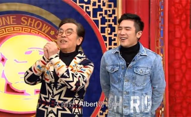 期待!香港知名老戲骨攜兒子拍《臨時械劫》,曾因酷似韓星引熱議