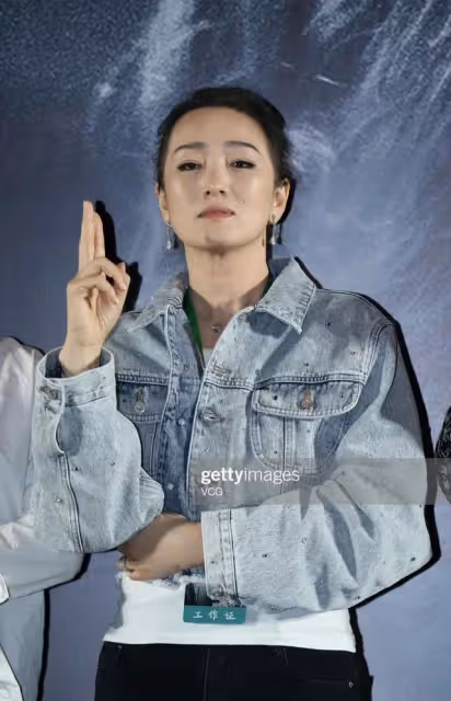 不修圖的女明星長啥樣?娜扎高圓圓生圖顏霸,她卻直接被秒