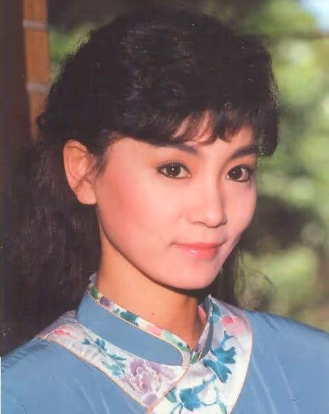 劉雪華:喪夫無子獨居10年,24小時開著電視,害怕摔跤沒人知道