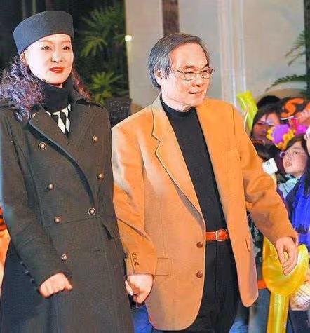 劉雪華:喪夫無子獨居10年,24小時開著電視,害怕摔跤沒人知道