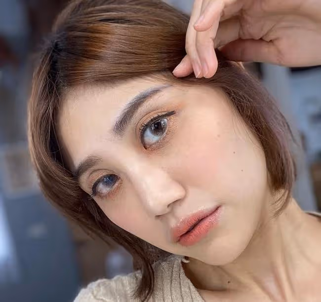 32歲女星右眼幾乎失明,等待5個月盼來移植手術,稱很感激捐贈者
