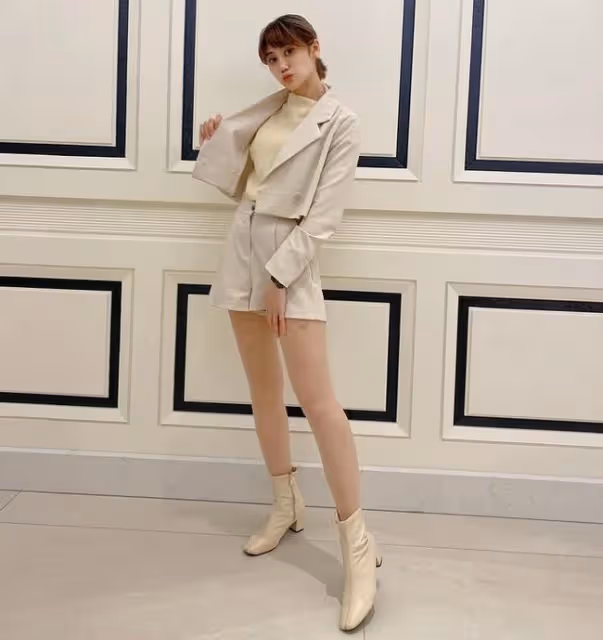32歲女星右眼幾乎失明，等待5個月盼來移植手術，稱很感激捐贈者