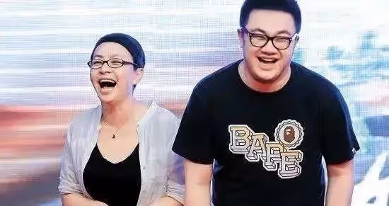比巴圖大7歲,煙不離手,宋丹丹說白給都不要,這是她看不上兒媳的原因嗎?