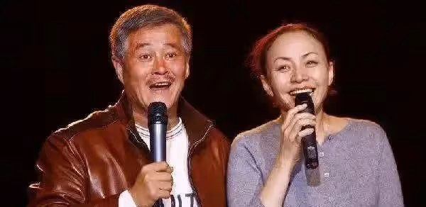 比巴圖大7歲,煙不離手,宋丹丹說白給都不要,這是她看不上兒媳的原因嗎?