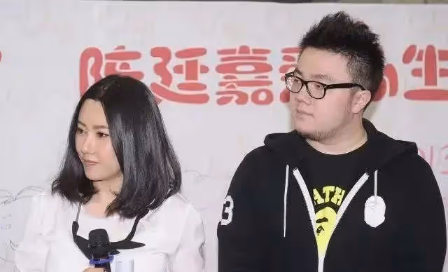 比巴圖大7歲,煙不離手,宋丹丹說白給都不要,這是她看不上兒媳的原因嗎?