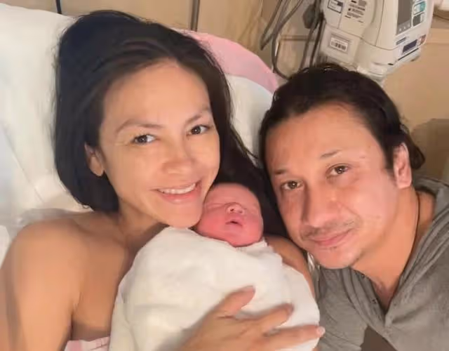 恭喜！香港著名模特宣布二胎產子，臨盆前曬各種高難度瑜伽動作
