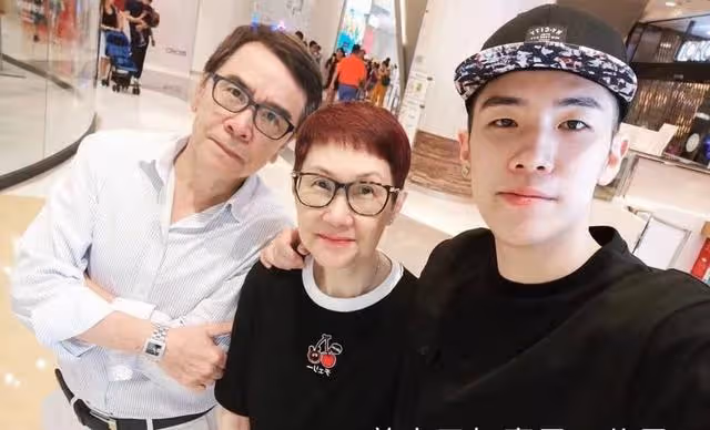 香港演藝圈老戲骨聚會,有人做完開顱手術,有人獲周潤發親自按摩