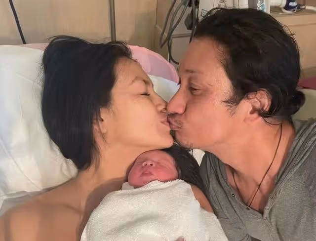 恭喜!40歲香港名模宣布二胎產女,嫁印度富商住別墅生活幸福