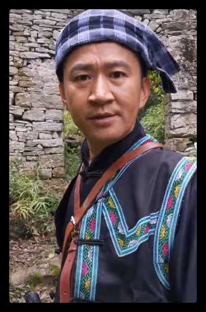 38歲戲骨自曝帶貨收入,直播倆月抵拍戲一年,不如網紅一晚太現實
