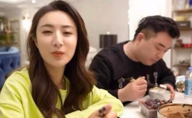 薇婭老公董海峰:擁有220億財富,是林依輪,海青的老闆