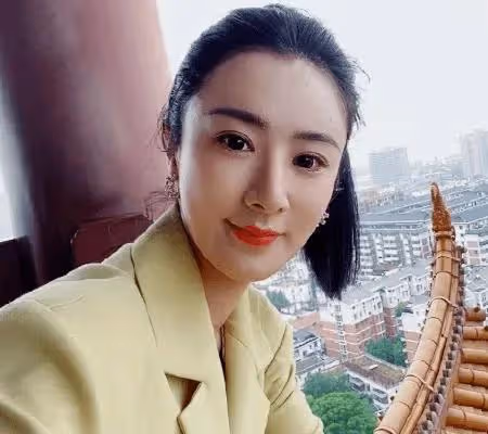 薇婭老公董海峰:擁有220億財富,是林依輪,海青的老闆