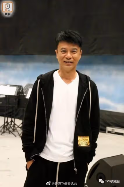 鍾嘉欣曬樂譜玩自彈自唱！李克勤為仔仔推內地Job回香港