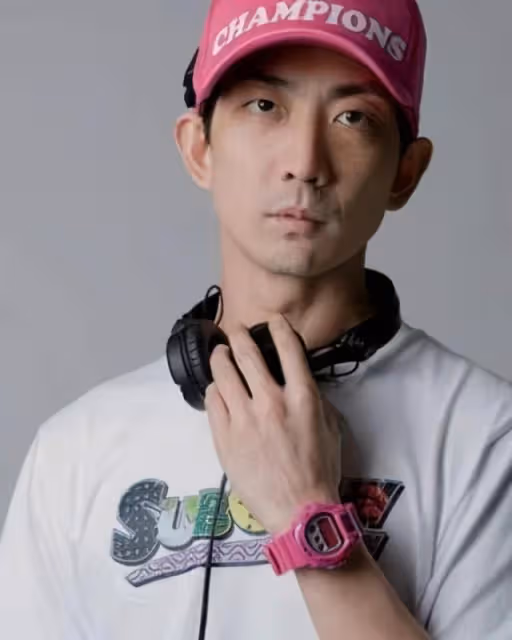 失散的兄弟?香港知名男星與內地網紅撞臉,超高相似度引網友熱議