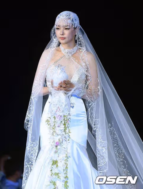 《金泰熙捧花傳聞》李荷妮時隔4年與上班族「我的搭檔」相識並結婚