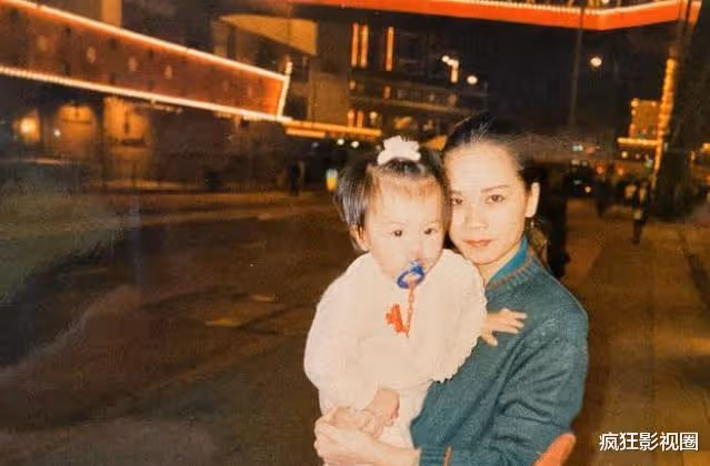簽過天王、傍過2任富商、斗過摳圖女王,33歲的文詠珊終於翻身了