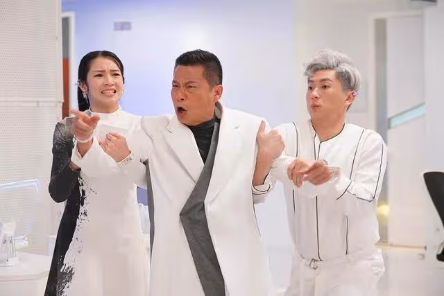 58歲TVB「陰謀情人」新劇反串女人,百變造型曝光,稱是一大挑戰