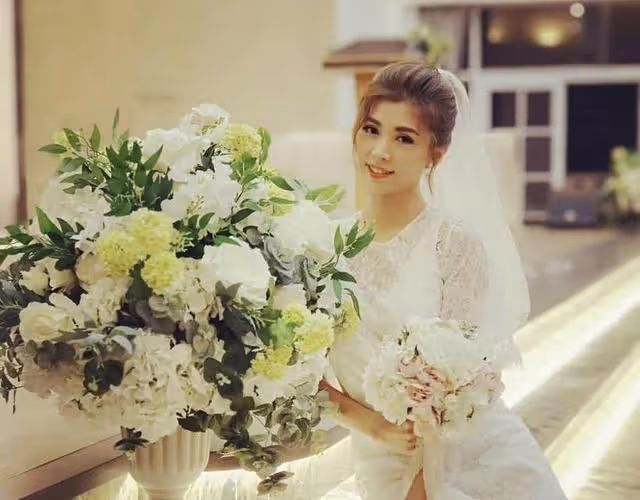 恭喜!TVB著名女星正式簽字結婚,丈夫年賺千萬家庭背景富貴