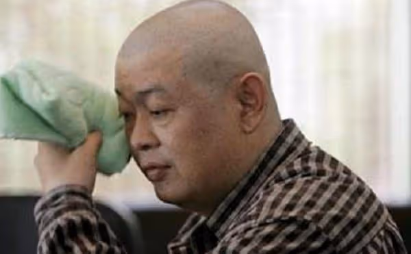 15年前，演員傅彪抽完生命中最後一支煙，給妻子打電話說：對不起