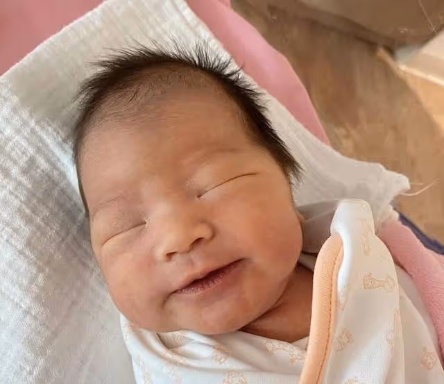 恭喜!TVB著名男星升級當爸,妻子經歷14小時陣痛平安剖腹產女