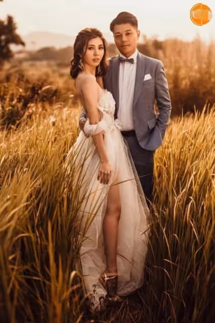 34歲女星與金融大亨辦婚禮!穿唯美婚紗身材窈窕,現場遭多胎