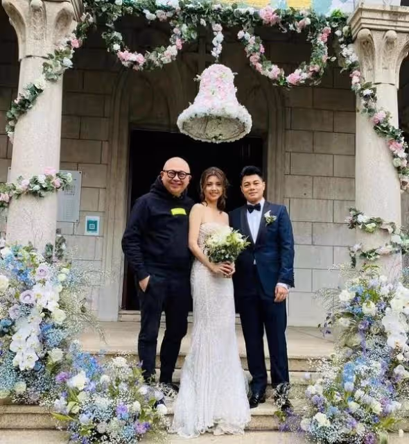 34歲女星與金融大亨辦婚禮!穿唯美婚紗身材窈窕,現場遭多胎