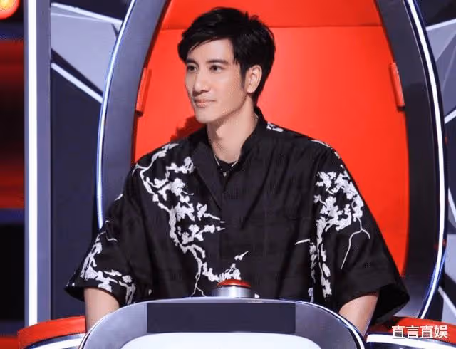 李靚蕾為陳建洲夫婦證明清白,實則有更深用意,網友:這一招高明