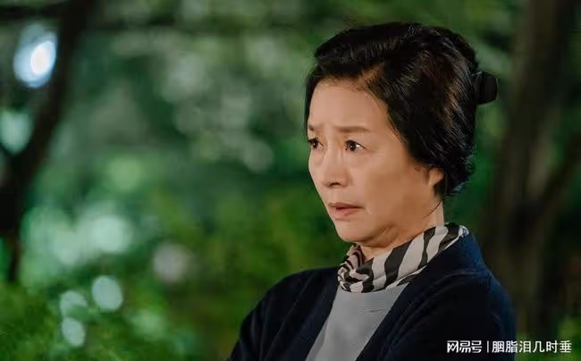 閨蜜未婚先孕,用老公的手機給她轉帳,卻結束了自己的婚姻