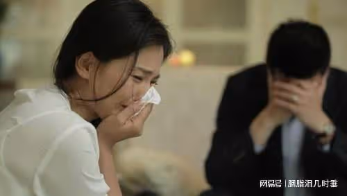 閨蜜搶走了我男朋友,然後又把他拋棄了,我應該可喜還是可悲