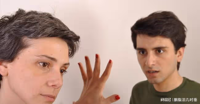 離婚一年後,前婆婆上門求我養老:我是你前婆婆,我:滾出去