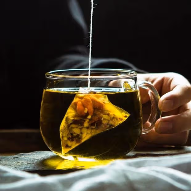 52歲的焦恩俊怎麼了？曬近照臉胖一圈鬍子花白，自嘲：胖了，老了