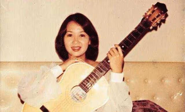 66歲TVB老戲骨炮轟公司，稱一次演出費一千塊，返港機票錢都不夠