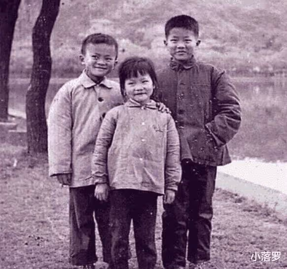 30張明星罕見照,張張都充滿青春的氣息