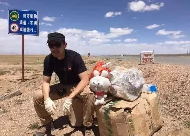 內疚的胡歌:女助理去世後,在廁所崩潰大哭,至今仍在懷念