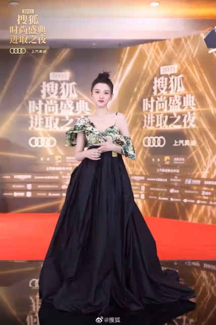 從模特到女神明星，她把自己活成大女主！