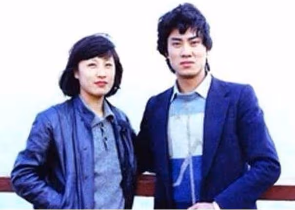 歌手江濤:紅了不忘本,把改嫁的母親接回家,對待妻子始終如初戀