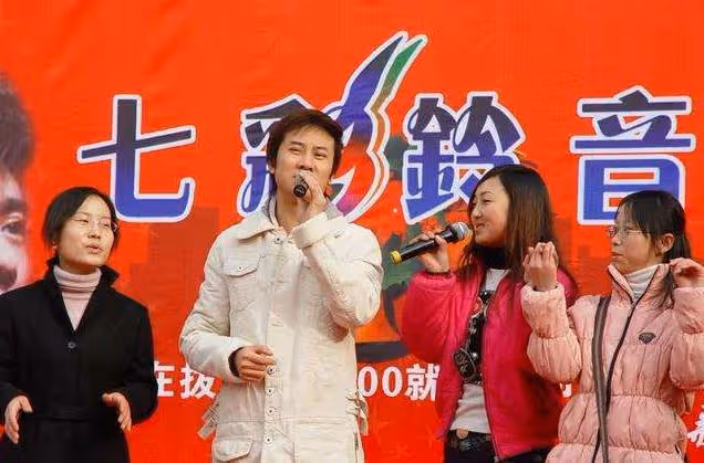 歌手江濤:紅了不忘本,把改嫁的母親接回家,對待妻子始終如初戀