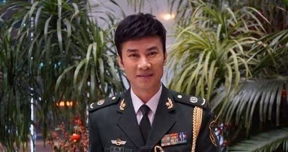 歌手江濤:紅了不忘本,把改嫁的母親接回家,對待妻子始終如初戀