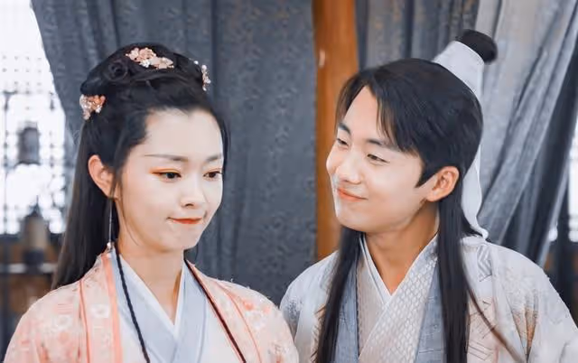 宋軼的十年上位史，萬年女配終成女主角