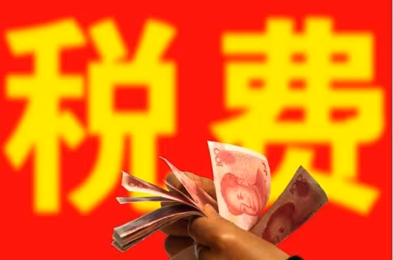 薇婭創業18年,幕後打理錢財的老公董海鋒,到底是何來歷?