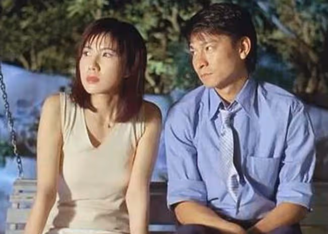 一眾老戲骨聚會！55歲關秀媚仍貌美，與小7歲男星相戀15年不結婚