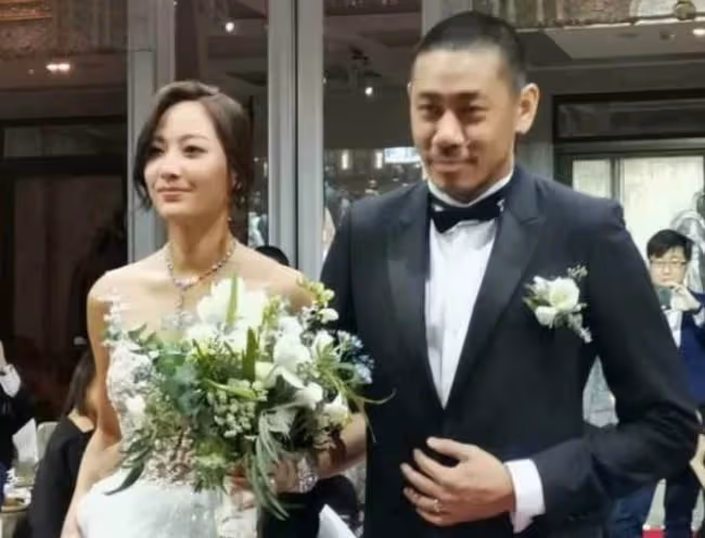 36歲女星宣布懷孕!曾經歷6段失敗感情,嫁億萬富豪後生活幸福