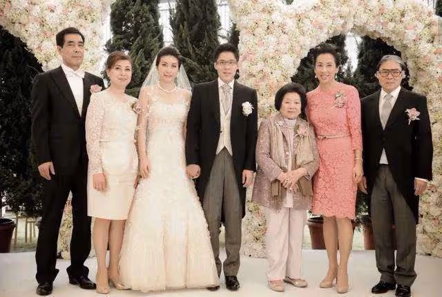 為配合李嘉誠,霍啟剛大婚8次修改結婚時間,他卻只露面5分鐘