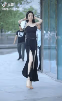 捲走前夫10億財產整容,被老闆掌摑險些毀容的潘南奎,如今怎樣?