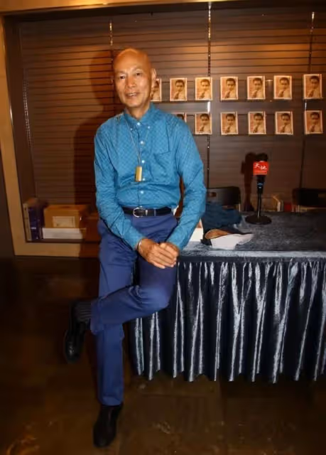 擔心！75歲香港知名老戲骨演出時發生意外，從高台跳下撞到氣門